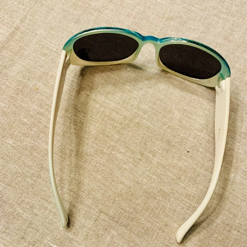 Disney Princess Frozen themed Elsa Anna Sunglasses girls